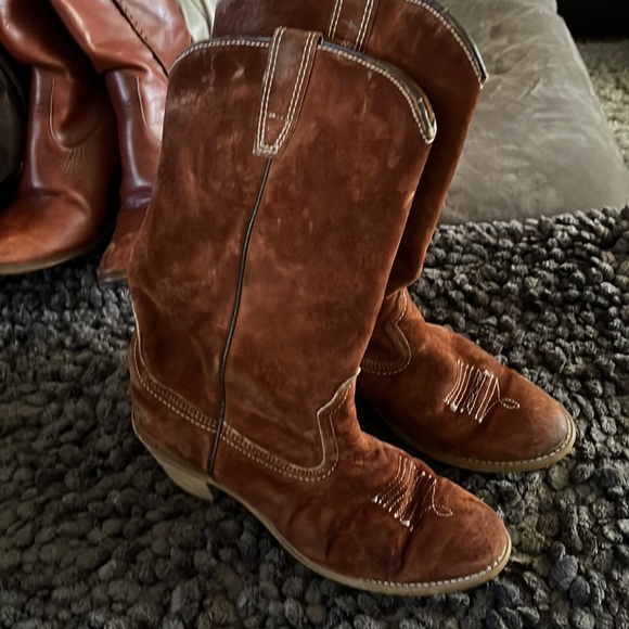Vintage 70’s-80’s Cognac Suede Cowboy Boots 7.5 - Picture 1 of 4